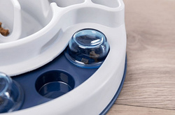 TRIXIE Slide Feed gra zabawka edukacyjna interaktywna na przysmaki psa kota